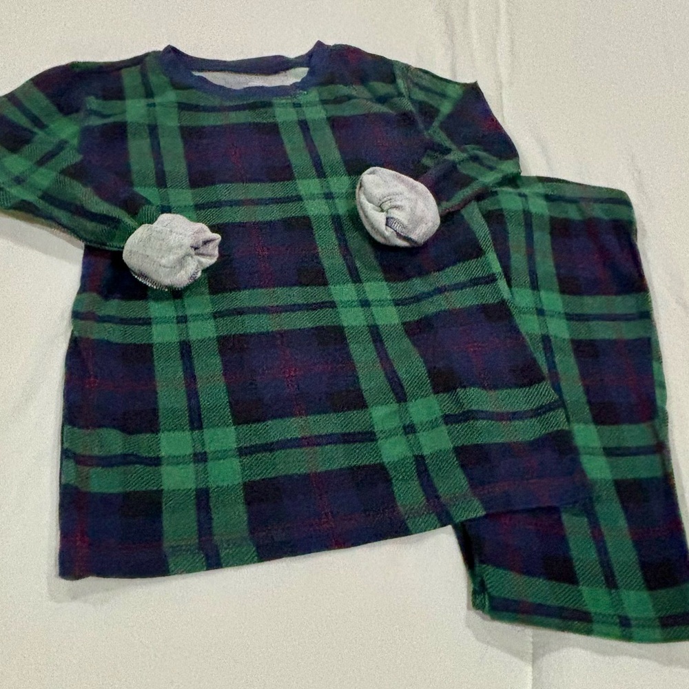 Kids Old Navy Green and Blue Plaid Pajama set